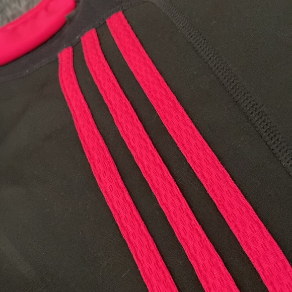 Adidas Response black and raspberry pink capris leggings - Picture 16 of 17